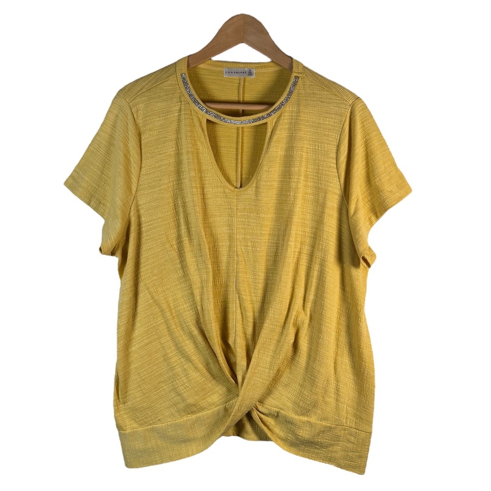Retrology Women's 2X Mustard Yellow Twist Front Top Textured Knit Keyhole Neck